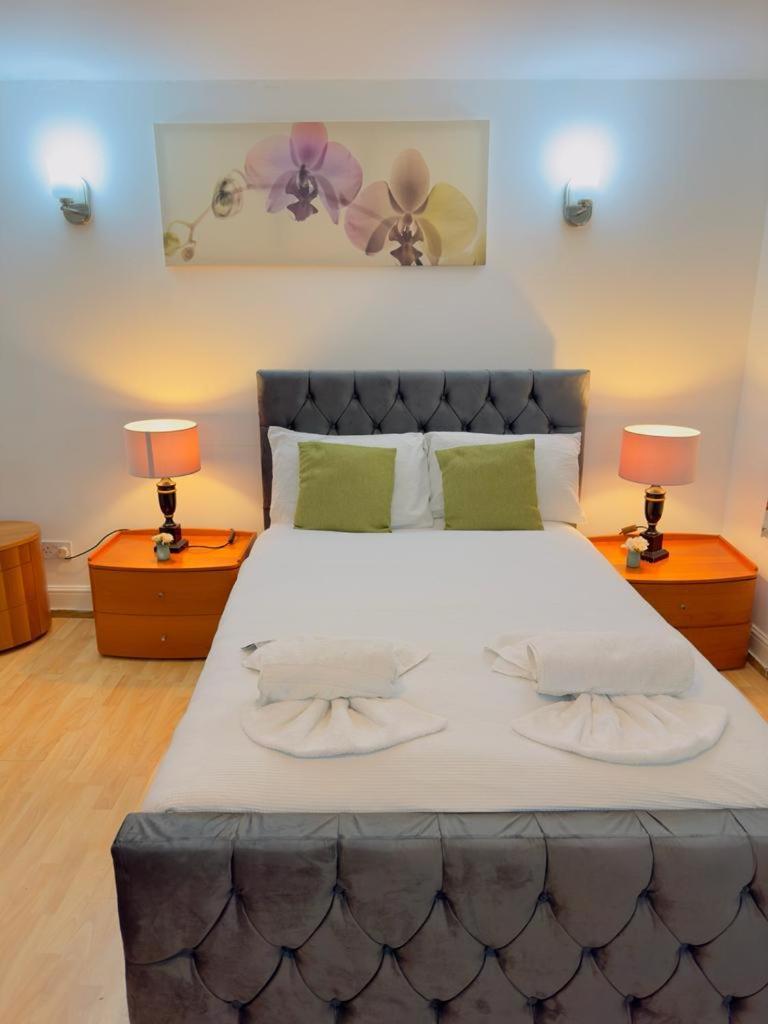 Bright Budget Studio Apartment In Central London Eksteriør bilde